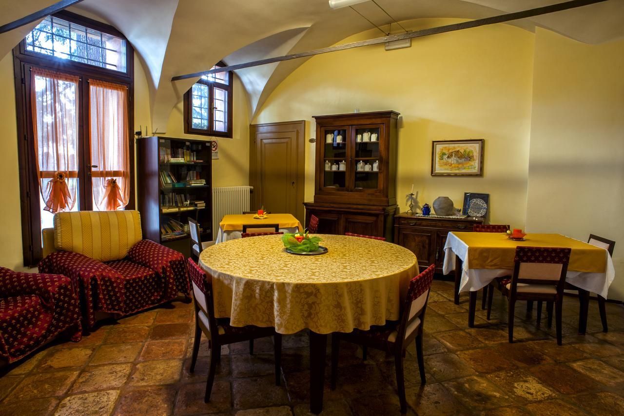 Hotel La Corte Correzzola エクステリア 写真